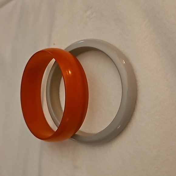 Vintage 1980s Acrylic Bangle Bracelets - Picture 2 of 6